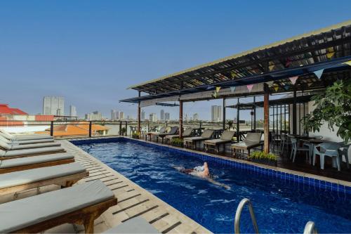 Swimmingpoolen hos eller tæt på Onederz Phnom Penh