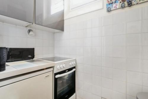 Bright apt with balcony in the heart of Paris