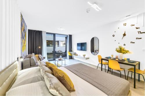 Hica Apartments