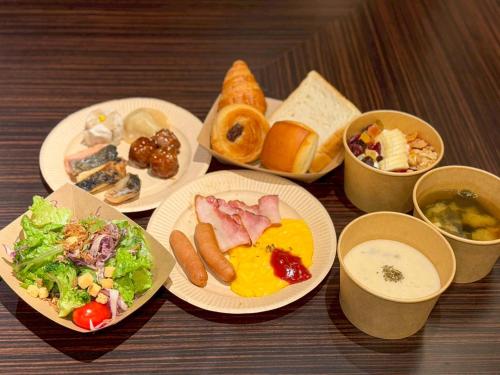 Mad på hotellet eller i nærheden