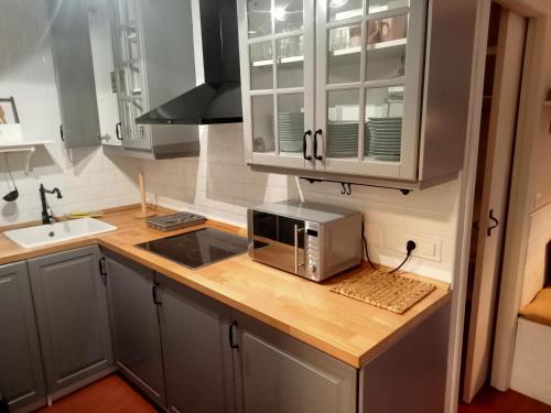 Køkken eller tekøkken på Apartamentos Sallent de Gállego 3000