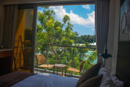 Postel nebo postele na pokoji v ubytování Athiri Residence Goidhoo - Island beach holiday