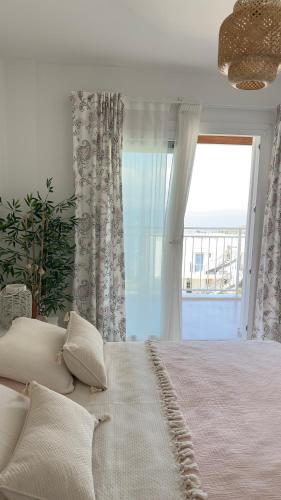 Boğaziçi is centrally located