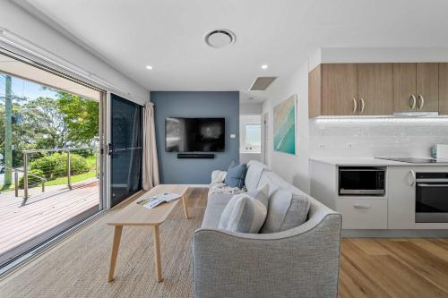 Køkken eller tekøkken på Elements of Hyams - perfect Hyams Beach getaway