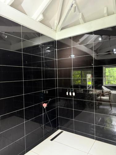 Et badeværelse på Tabu