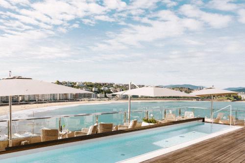 Lasala Plaza Hotel - Adults Only — 