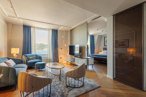 Lasala Plaza Hotel - Adults Only