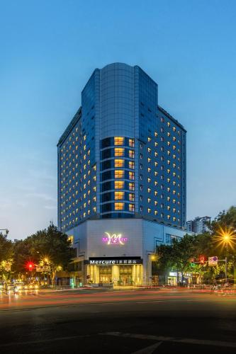 Mercure Chengdu Kuanzhai Alley West