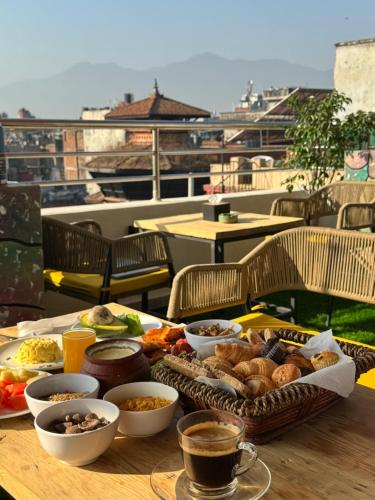 Đồ ăn tại/gần khách sạn