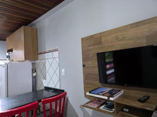 Een keuken of kitchenette bij Armação - Florianópolis - 2 quartos de casal