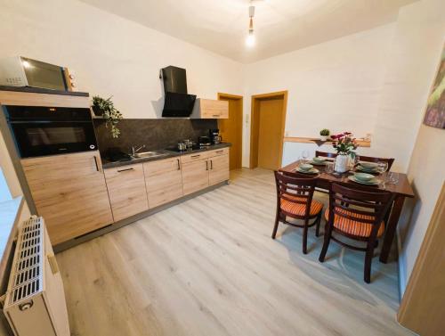 Køkken eller tekøkken på 65m² Ferienwohnung zwischen Skiarena & Saunawelt