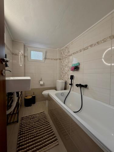 LUX APARTMENT-Thessaloniki