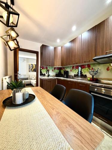 LUX APARTMENT-Thessaloniki