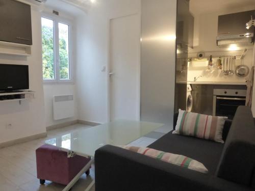 T3 Meublé CENTRE VILLE BASTIA donnant sur jardin