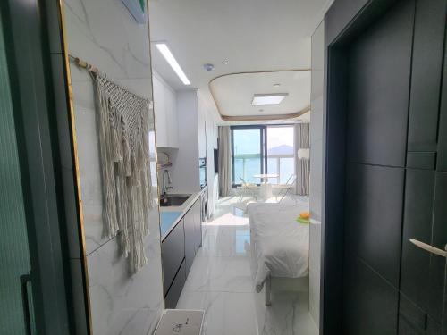 Koupelna v ubytování 바다소리 Ocean view