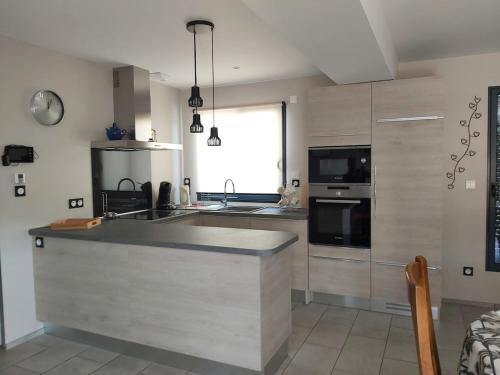 Kuchyň nebo kuchyňský kout v ubytování appartement 2 pièces à 5minutes du centre ville