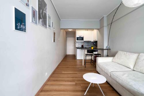 Bright Apartment in The Heart of the City