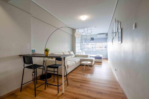 Bright Apartment in The Heart of the City