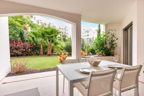 Jardines - Isora 03 Garden View