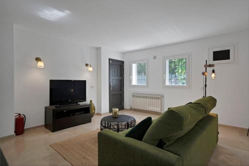 Peaceful Marbesa Home