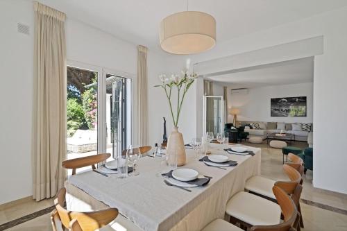 Peaceful Marbesa Home
