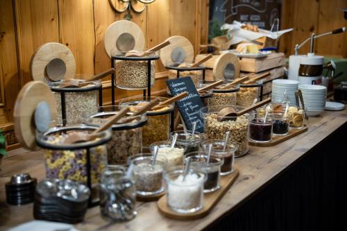 Jídlo v hotelu nebo okolí