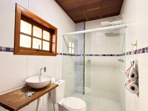 Et badeværelse på Pousada Refugio dos Palmares