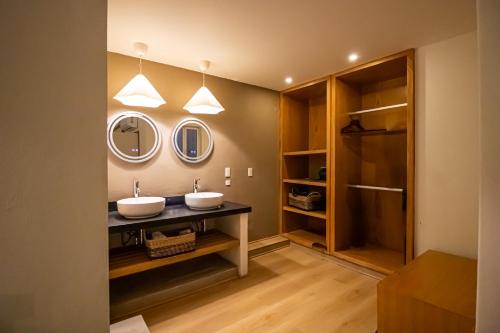 Billede fra billedgalleriet på La Iguana Vallarta LGBT ADULTS ONLY - Romantic Zone - Party Clubbing Street i Puerto Vallarta