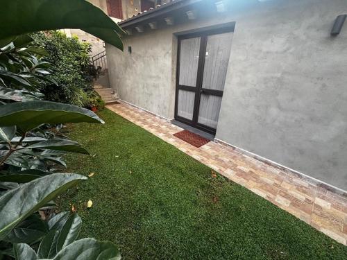 Giardino di La Casetta dei Fiori sull Etna