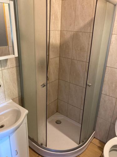 Et badeværelse på Domek letniskowy u Doroty