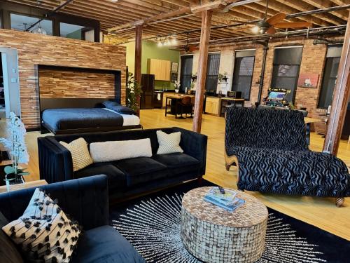 Et opholdsområde på Brick City Loft