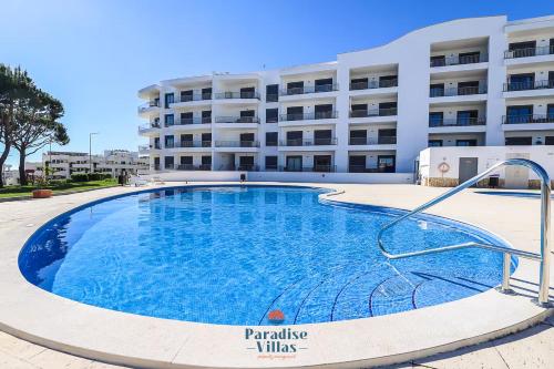 Two Bedroom Apartment with Sea Views in Albufeira