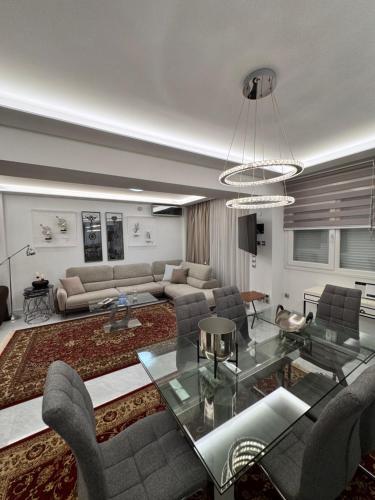 Nereydes Central Luxury Apartment