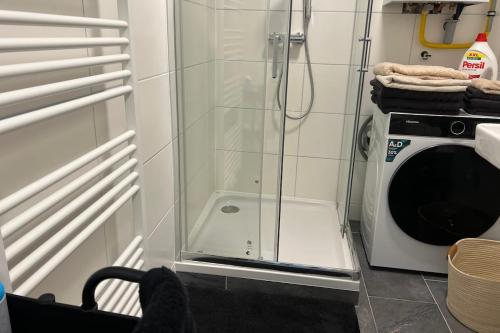 Koupelna v ubytování Cozy City Center Designer Apartment for 10 People