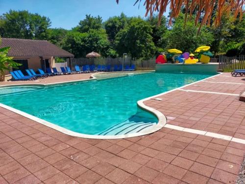 Camping 4 étoiles - Piscine - ccaaagh