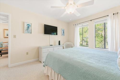 Beach-Ready Hilton Head Condo w Resort Amenities photo 24