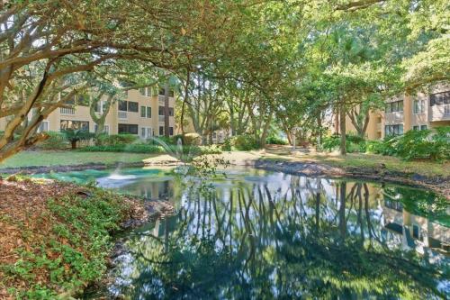 Beach-Ready Hilton Head Condo w Resort Amenities photo 40