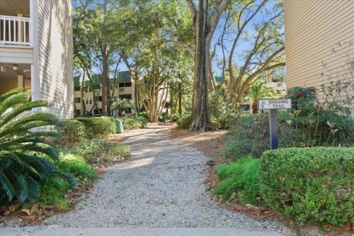 Beach-Ready Hilton Head Condo w Resort Amenities photo 43