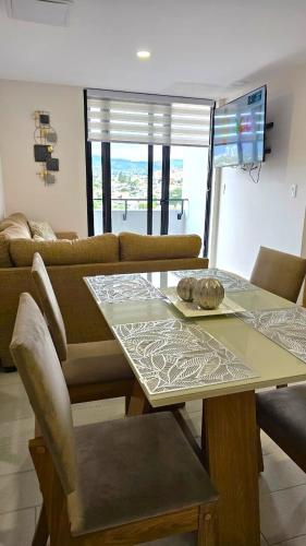 Et tv og/eller underholdning på Lirios Miraflores Apartment