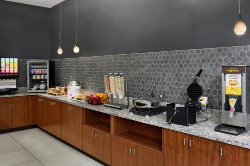 Jídlo v hotelu nebo okolí