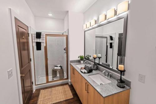 Et badeværelse på Landing Apartments - The Fieldhouse