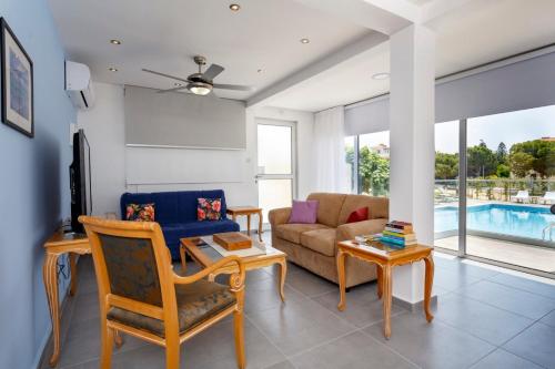 Coral Bay Sea Breeze Apartments - 2 Bedroom Apartment, Pegeia