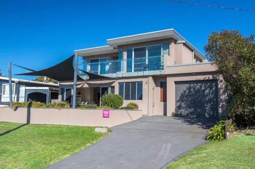 Bygningen som feriehuset ligger i