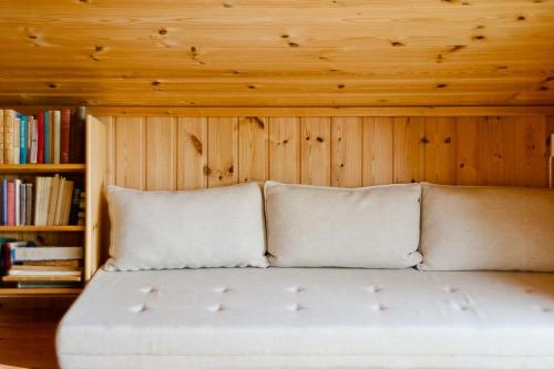 Et opholdsområde på Seaside Cabin With Views In Vestfold