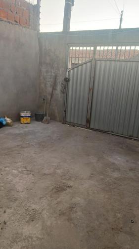 Ảnh trong thư viện ảnh của Casa com piscina, garagem, dois banheiros, dois quartos fácil acesso Uber e 99 ở Feira de Santana