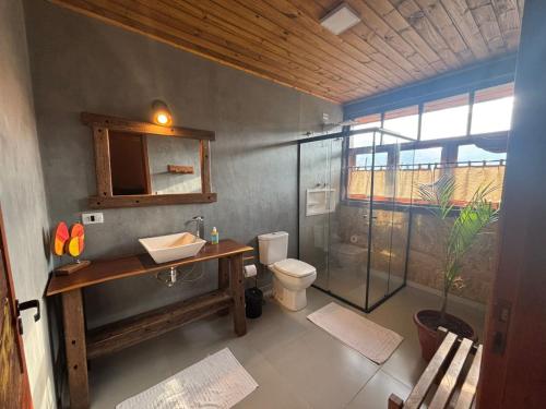 Et badeværelse på Morada Canto do Sol