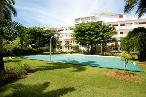 Kolam renang di atau dekat dengan Grand Decameron Montego Beach, A Trademark All-Inclusive Resort