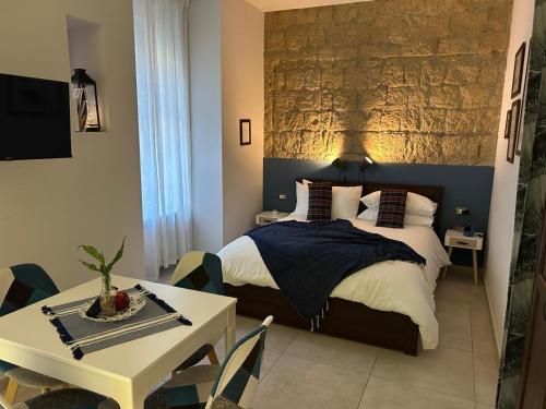 Mirea Apartments - Napoli