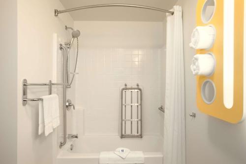 Koupelna v ubytování Motel 6-Swift Current, SK