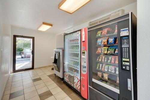 a store with a vending machine with food and drinks at Motel 6-Bellingham, WA in Bellingham
